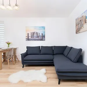 Lawendowe Wzgórze By Renters Apartament